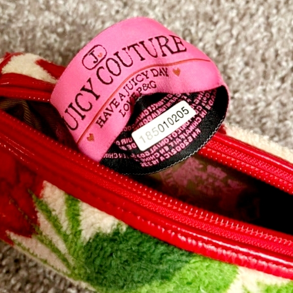 🍒SOLD🍒 Juicy Couture cherry barrel bag 🤩 - Picture 8 of 8